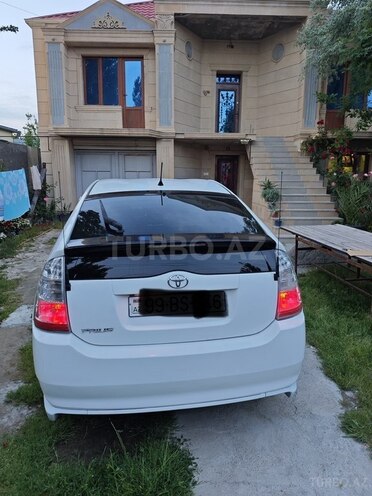 Toyota Prius-7