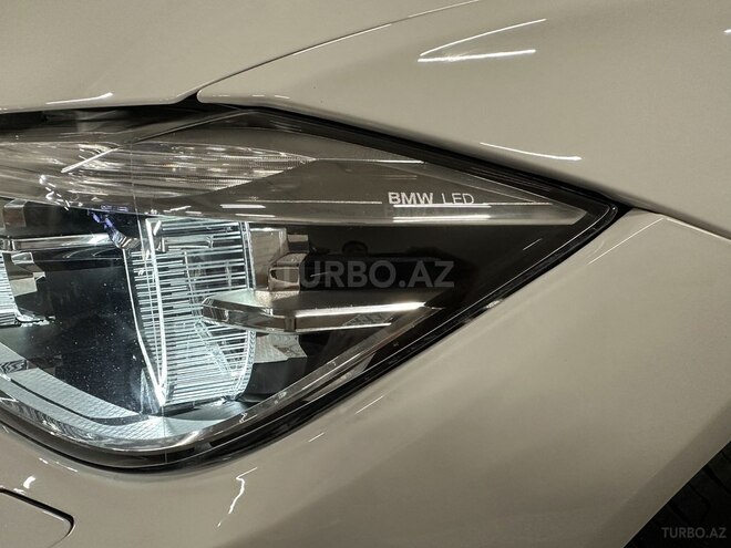 BMW 320 2016, 243,000 km - 2.0 л - Bakı