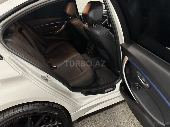 BMW 320 2016, 243,000 km - 2.0 л - Bakı