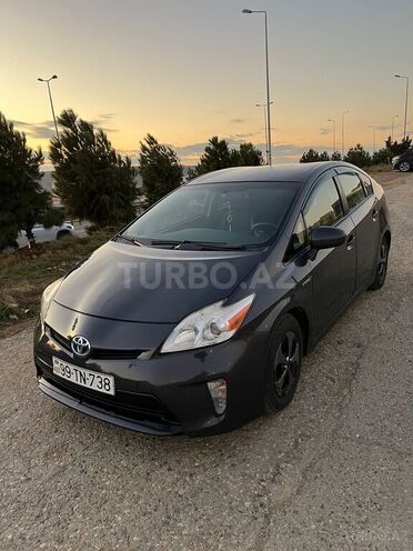Toyota Prius-1