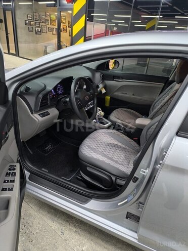 Hyundai Elantra 2020, 83,203 km - 2.0 l - Bakı