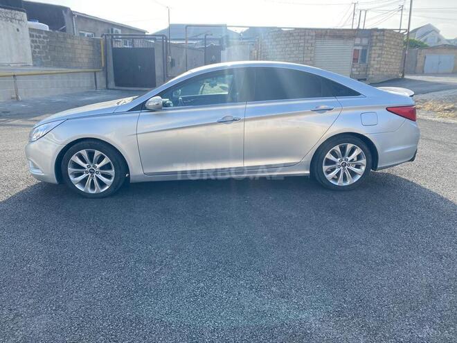 Hyundai Sonata-3