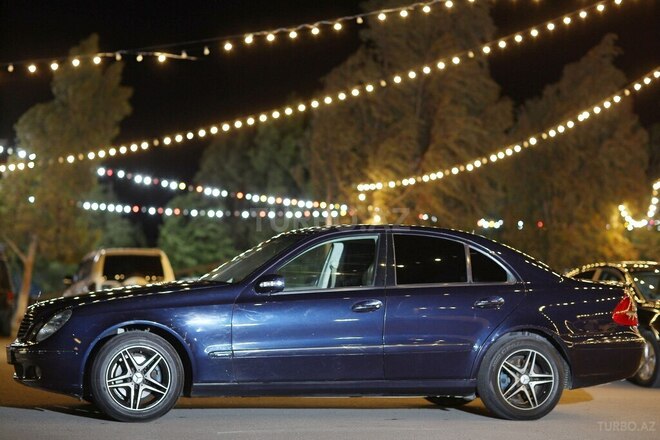 Mercedes E 220 d 2003, 404,000 km - 2.2 л - Bakı
