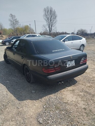 Mercedes E 220 d 1999, 438,000 km - 2.2 l - Yevlax