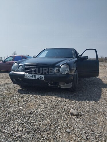 Mercedes E 220 d 1999, 438,000 km - 2.2 l - Yevlax
