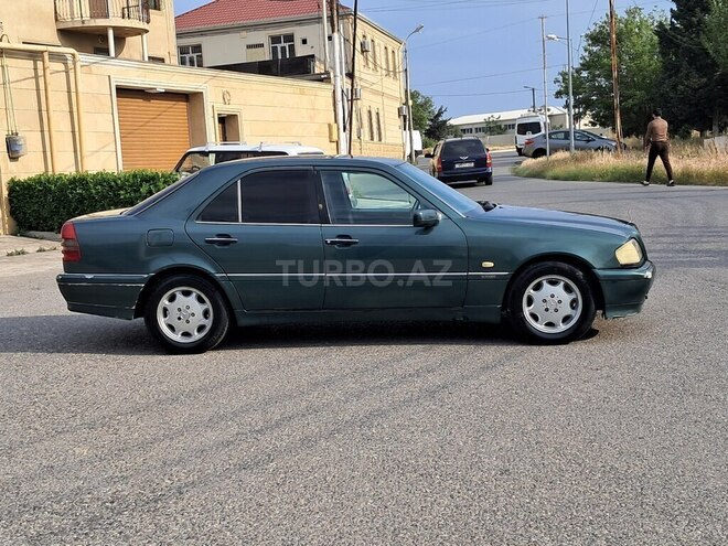 Mercedes C 200-4
