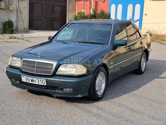 Mercedes C 200-1