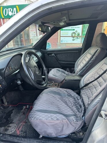 Mercedes C 230 1996, 483,424 km - 2.3 l - Bakı