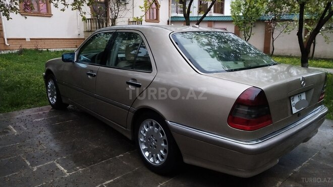 Mercedes C 230 2000, 298,000 km - 2.3 л - Bakı