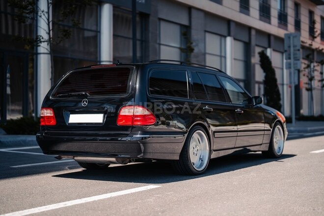 Mercedes E 240 2002, 170,000 km - 2.4 l - Bakı