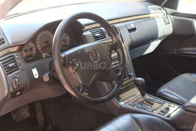 Mercedes E 270 1999, 347,240 km - 2.7 l - Bakı
