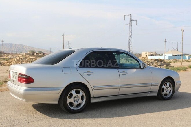 Mercedes E 270 1999, 347,240 km - 2.7 l - Bakı