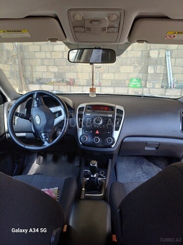 Kia Ceed 2010, 334,456 km - 1.6 л - Xaçmaz