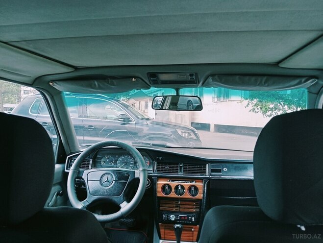 Mercedes 190 1992, 397,000 km - 2.0 л - Bakı