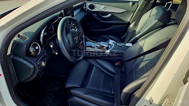 Mercedes C 220 d 2017, 80,500 km - 2.2 l - Bakı