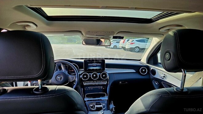 Mercedes C 220 d 2017, 80,500 km - 2.2 l - Bakı