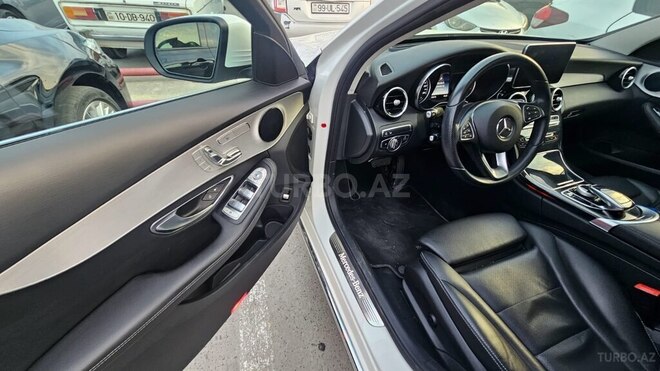 Mercedes C 220 d 2017, 80,500 km - 2.2 l - Bakı