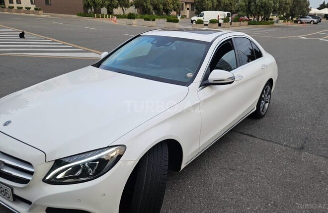 Mercedes C 220 d 2017, 80,500 km - 2.2 l - Bakı