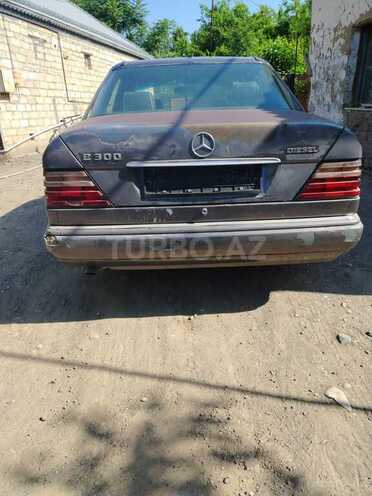 Mercedes E 300 1995, 500,000 km - 3.0 л - Ağcabədi