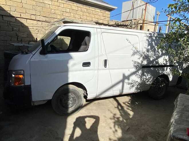 Nissan Urvan 2008, 356,626 km - 3.0 l - Bakı