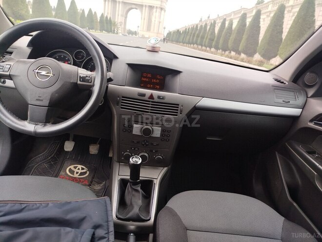 Opel Astra 2006, 280,000 km - 1.4 l - Gəncə