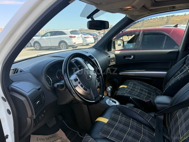 Nissan X-Trail 2013, 210,000 km - 2.5 l - Bakı