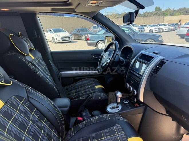 Nissan X-Trail 2013, 210,000 km - 2.5 l - Bakı