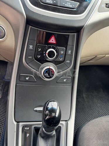 Hyundai Elantra 2015, 251,058 km - 1.8 l - Bakı