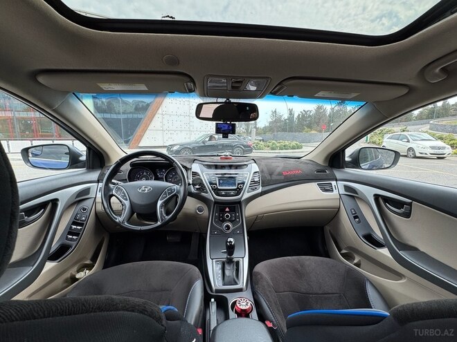 Hyundai Elantra 2015, 251,058 km - 1.8 l - Bakı