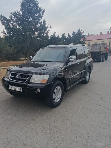 Mitsubishi Pajero 2005, 294,000 km - 3.0 l - Bakı
