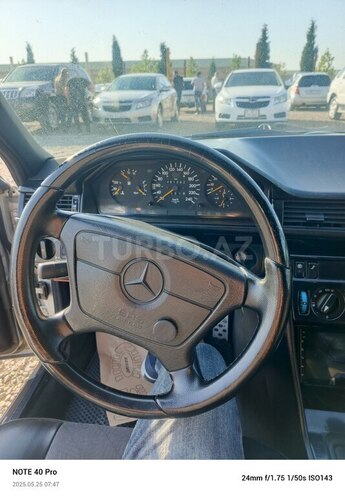 Mercedes E 220 1994, 480,000 km - 2.2 l - Şəmkir