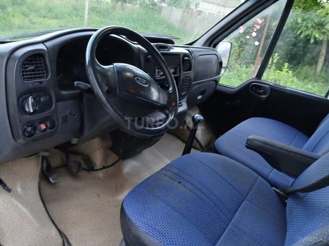 Ford Transit 2003, 400,000 km - 2.4 л - Masallı