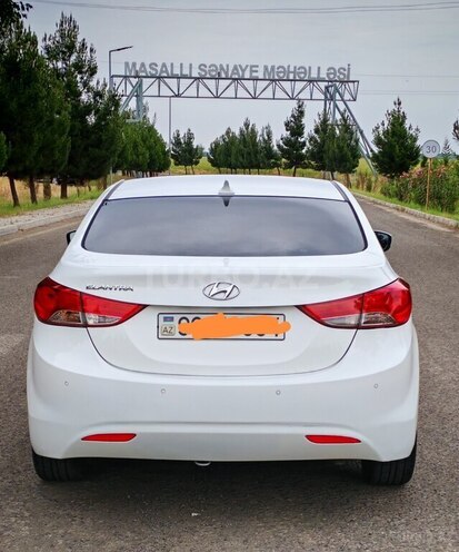 Hyundai Elantra 2013, 200,146 km - 1.8 л - Masallı