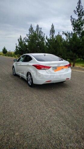 Hyundai Elantra 2013, 200,146 km - 1.8 л - Masallı