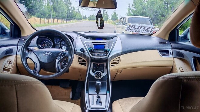 Hyundai Elantra 2013, 200,146 km - 1.8 л - Masallı