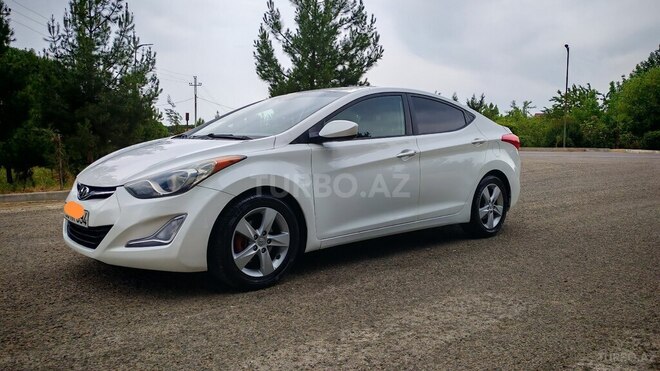 Hyundai Elantra 2013, 200,146 km - 1.8 л - Masallı