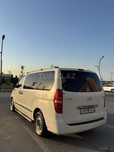 Hyundai H-1 2009, 385,000 km - 2.5 l - Bakı