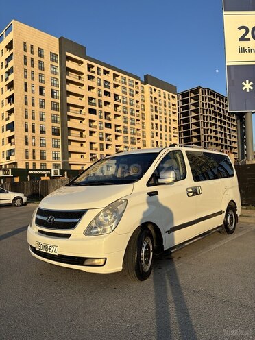 Hyundai H-1 2009, 385,000 km - 2.5 l - Bakı