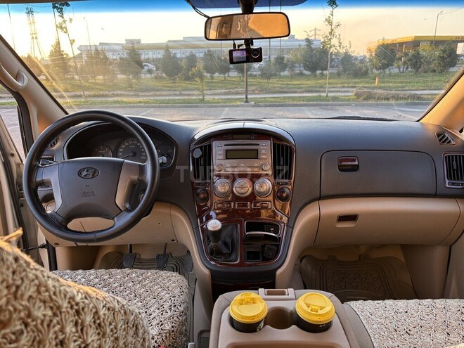 Hyundai H-1 2009, 385,000 km - 2.5 l - Bakı