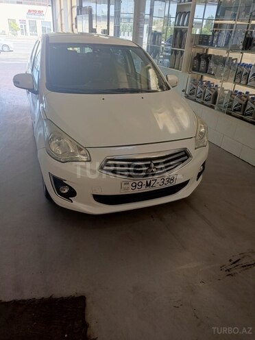 Mitsubishi Attrage 2015, 202,000 km - 1.2 l - Bakı