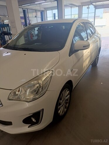 Mitsubishi Attrage 2015, 202,000 km - 1.2 l - Bakı