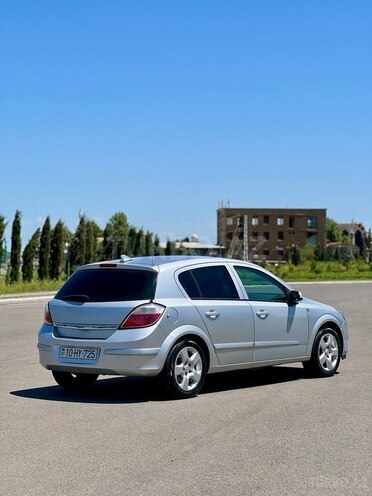 Opel Astra 2006, 244,000 km - 1.4 l - Gəncə