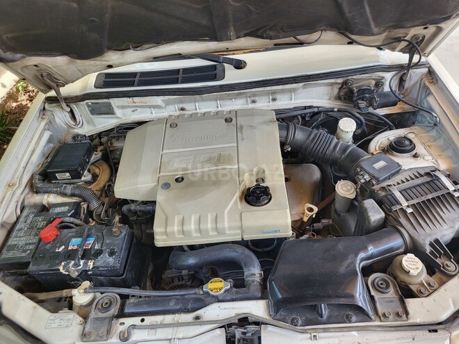 Mitsubishi Pajero io 2000, 263,000 km - 1.8 l - Bakı