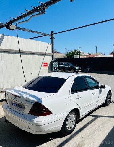 Mercedes C 200 2001, 287,643 km - 2.0 l - Bakı