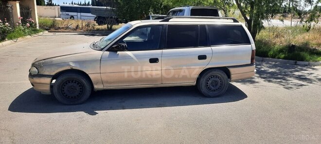Opel Astra 1997, 123,456 km - 1.6 l - Bakı