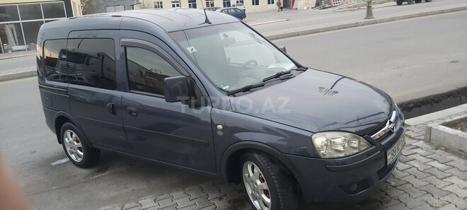 Opel Combo 2006, 260,000 km - 1.4 l - Şəki