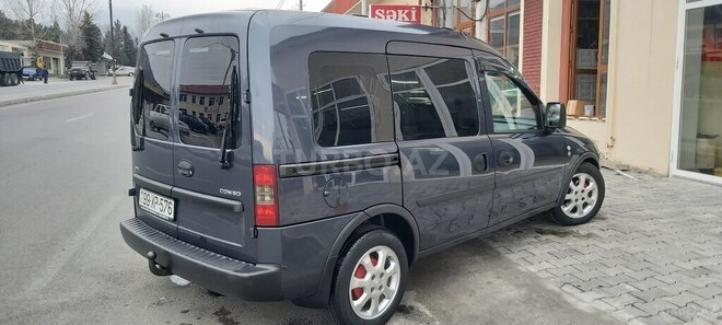 Opel Combo 2006, 260,000 km - 1.4 l - Şəki