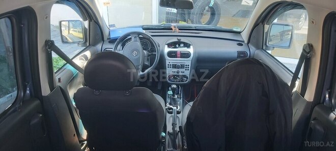 Opel Combo 2006, 260,000 km - 1.4 l - Şəki