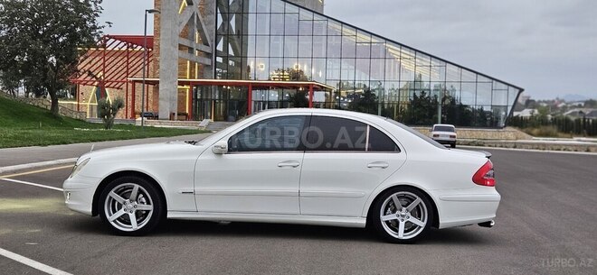Mercedes E 240 2005, 298,000 km - 2.4 l - Gəncə