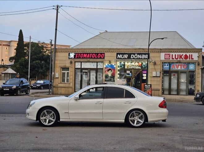 Mercedes E 240 2005, 298,000 km - 2.4 l - Gəncə